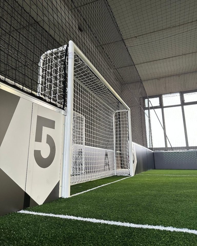 But d’un terrain de foot à 5 indoor